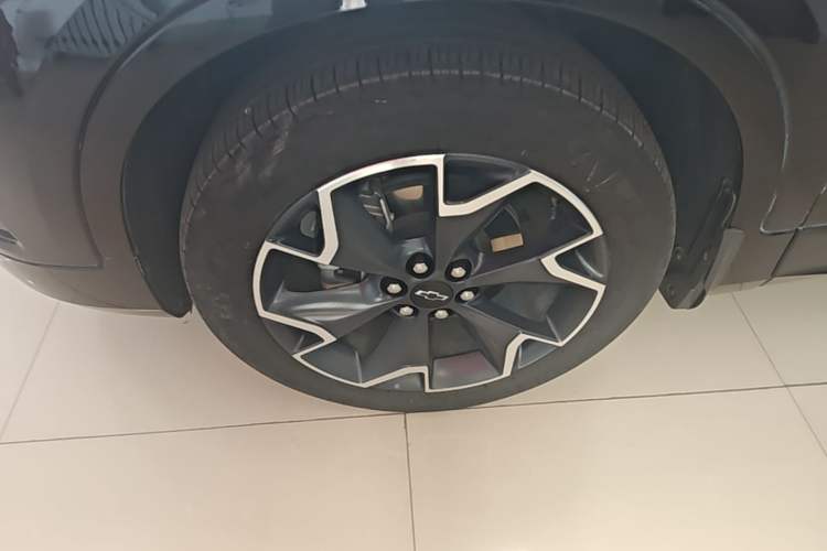 Used Chevrolet Blazer 2022 Mild Hybrid 650T RS Four-Wheel Drive 5-Seater Hardcore Version Left Front Wheel Hub