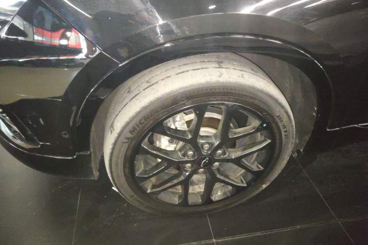 Used Chevrolet Blazer 2022 Mild Hybrid 650T RS Twin-Clutch All-Wheel Drive 7-Seater Prime Edition Left Front Wheel Hub
