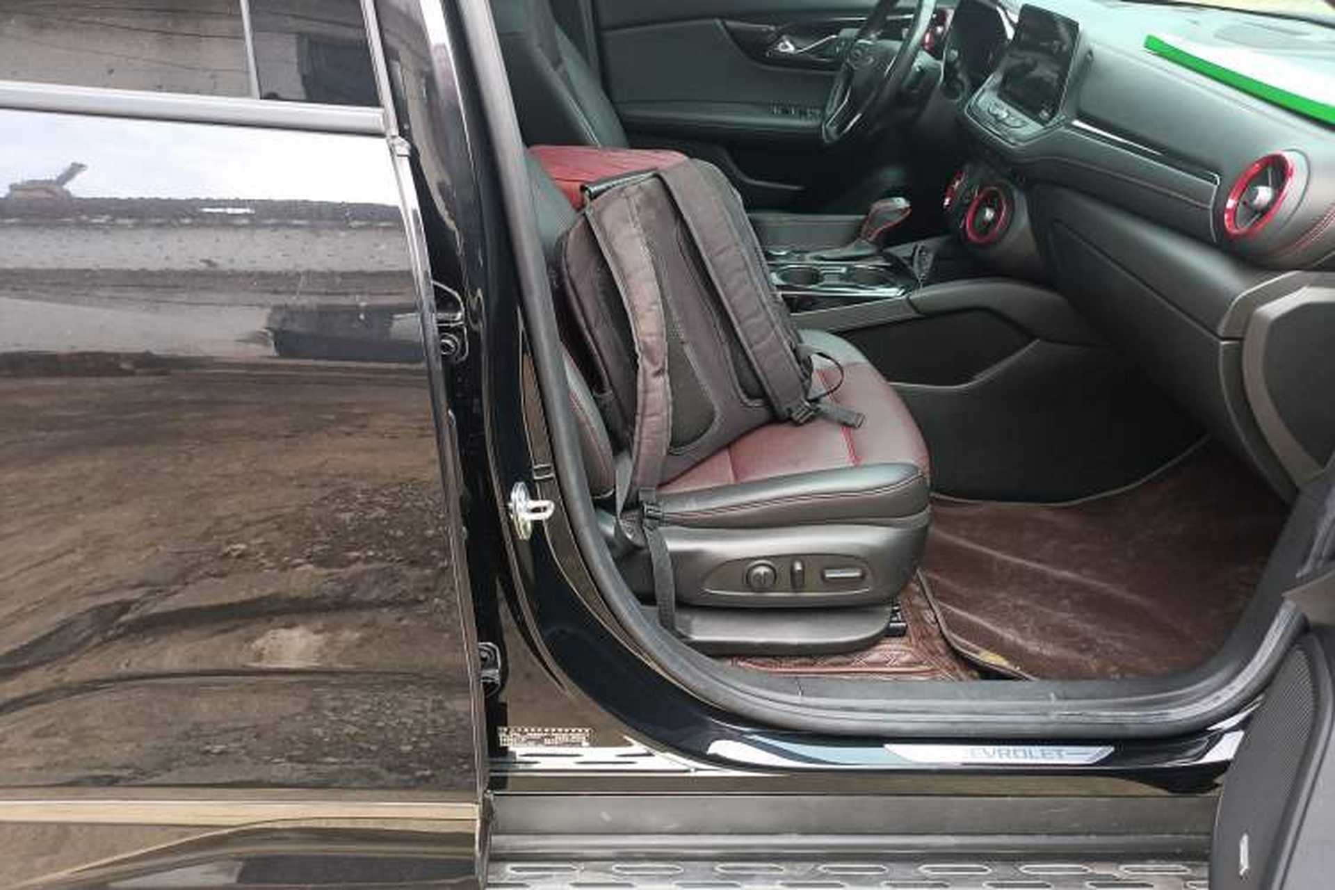 Used Chevrolet Blazer 2022 Mild Hybrid 650T RS Twin-Clutch All-Wheel Drive 7-Seater Prime Edition Right Front Seat