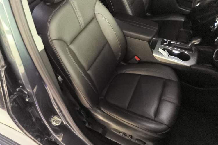 Used Chevrolet Blazer 2022 Mild Hybrid 650T 7-Seater Wei Version Right Front Seat
