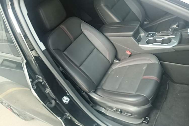Used Chevrolet Blazer 2022 Mild Hybrid 650T Redline 7-Seater Thunder Edition Right Front Seat