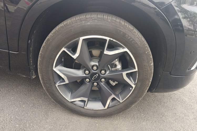 Used Chevrolet Blazer 2022 Mild Hybrid 650T RS Four-Wheel Drive 5-Seater Hardcore Version Right Front Wheel Hub