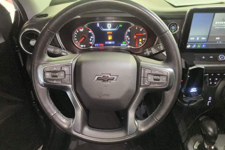 Used Chevrolet Blazer 2022 Mild Hybrid 650T 7-Seater Wei Version Steering Wheel