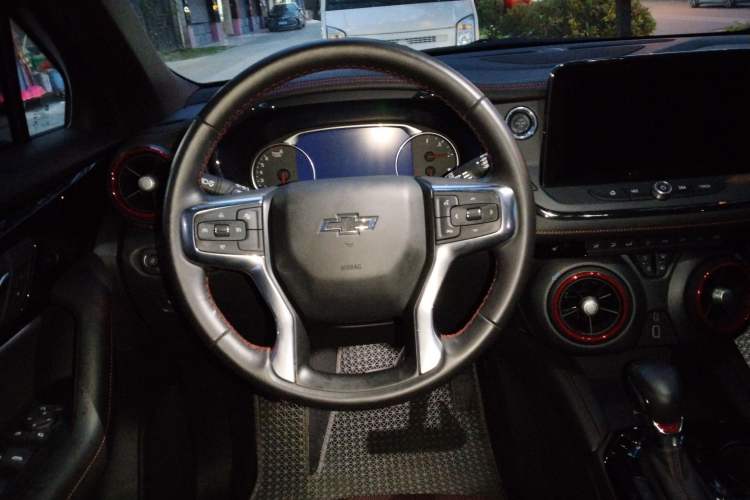 Used Chevrolet Blazer 2022 Mild Hybrid 650T RS Four-Wheel Drive 5-Seater Hardcore Version Steering Wheel