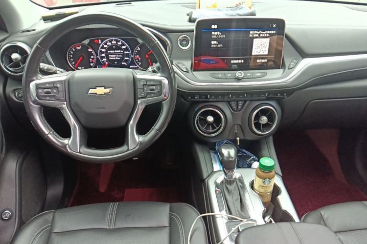 Used Chevrolet Blazer 2022 Mild Hybrid 650T 7-Seater Wei Version Center Console