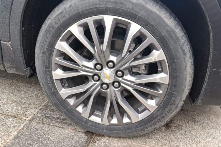 Used Chevrolet Blazer 2022 Mild Hybrid 650T 7-Seater Wei Version Right Front Wheel Hub