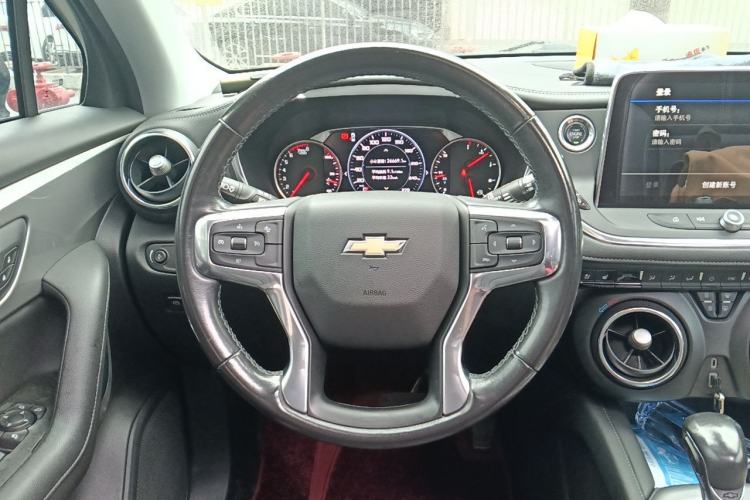 Used Chevrolet Blazer 2022 Mild Hybrid 650T 7-Seater Wei Version Steering Wheel