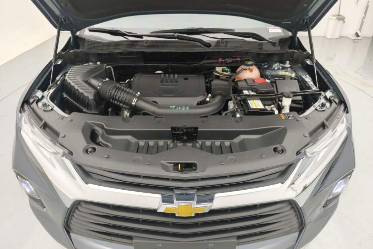 Used Chevrolet Blazer 2022 Mild Hybrid 650T 7-Seater Wei Version Engine Bay
