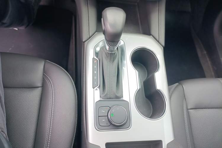 Used Chevrolet Blazer 2022 Mild Hybrid 650T 7-Seater Wei Version Gear Lever