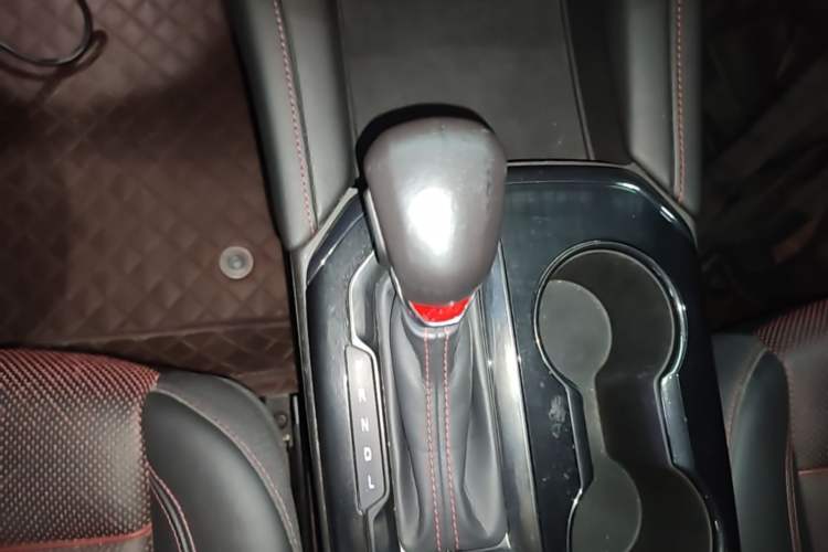 Used Chevrolet Blazer 2022 Mild Hybrid 650T RS Four-Wheel Drive 5-Seater Hardcore Version Gear Lever