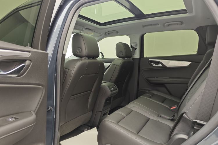 Used Chevrolet Blazer 2022 Mild Hybrid 650T 7-Seater Wei Version Interior 3