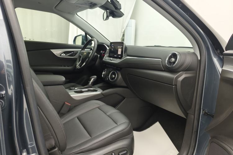 Used Chevrolet Blazer 2022 Mild Hybrid 650T 7-Seater Wei Version Interior 4