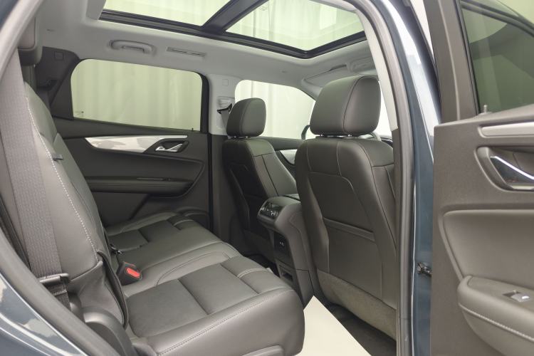 Used Chevrolet Blazer 2022 Mild Hybrid 650T 7-Seater Wei Version Interior 5