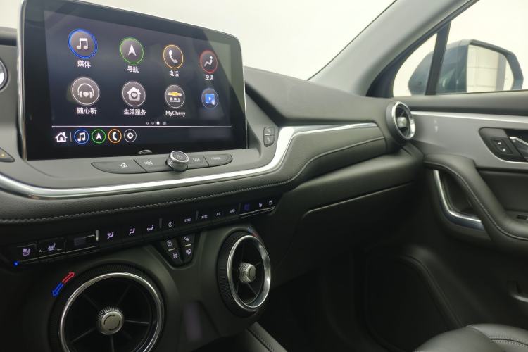 Used Chevrolet Blazer 2022 Mild Hybrid 650T 7-Seater Wei Version Interior 8