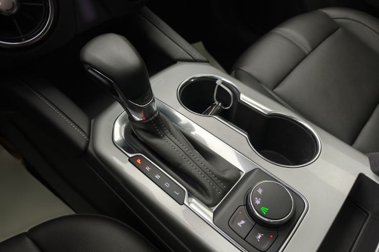 Used Chevrolet Blazer 2022 Mild Hybrid 650T 7-Seater Wei Version Interior 9