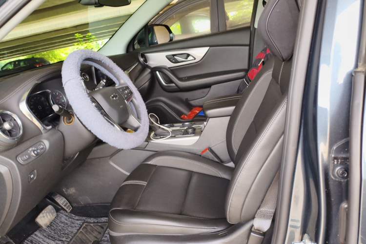 Used Chevrolet Blazer 2022 Mild Hybrid 650T 7-Seater Model Edition Left Front Seat