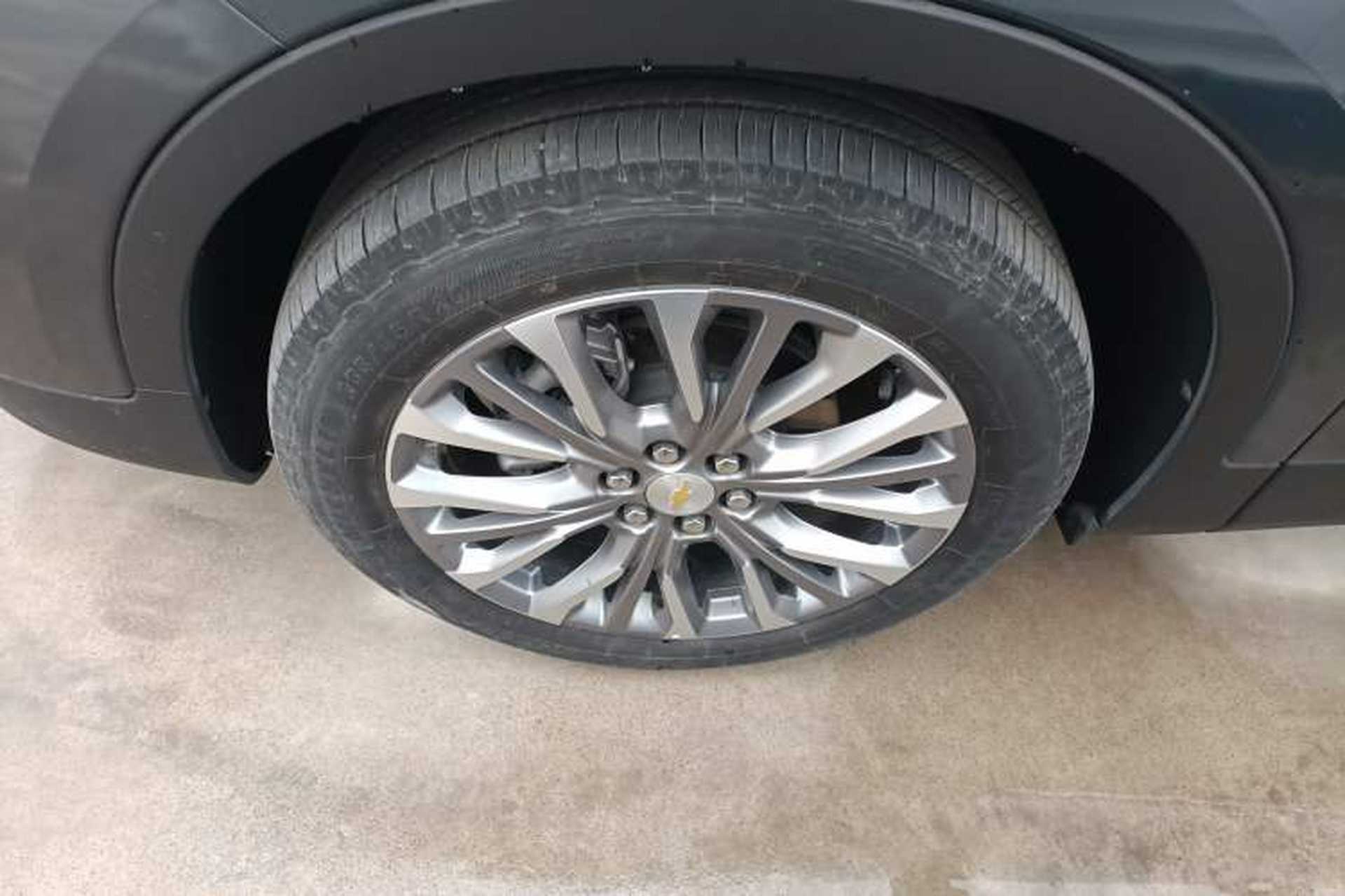 Used Chevrolet Blazer 2022 Mild Hybrid 650T 7-Seater Wei Version Left Front Wheel Hub