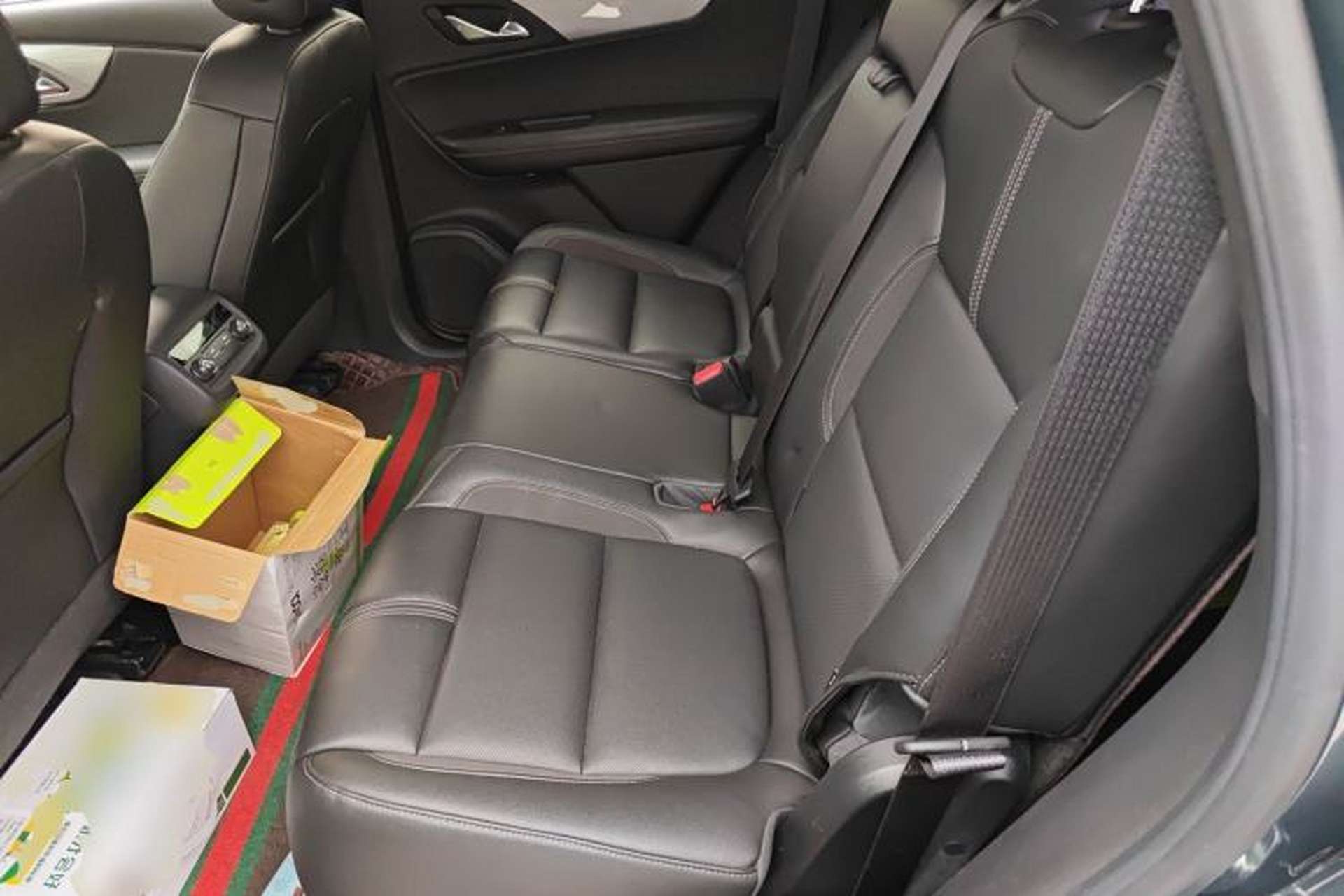 Used Chevrolet Blazer 2022 Mild Hybrid 650T 7-Seater Model Edition Left Rear Seat