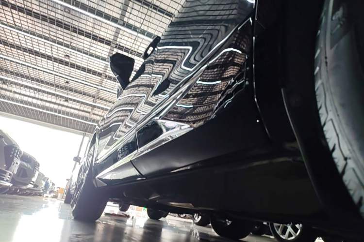 Used Chevrolet Blazer 2022 Mild Hybrid 650T RS Four-Wheel Drive 5-Seater Hardcore Version Left Side Sill