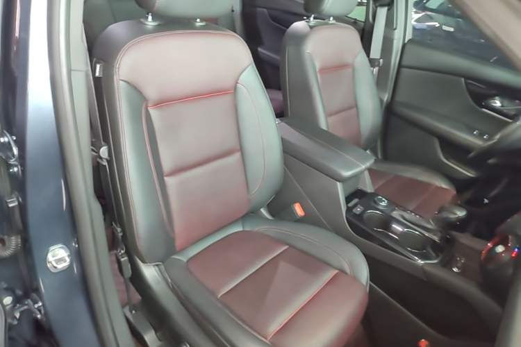 Used Chevrolet Blazer 2022 Mild Hybrid 650T RS Four-Wheel Drive 5-Seater Hardcore Version Right Front Seat