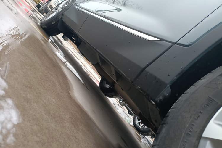 Used Chevrolet Blazer 2022 Mild Hybrid 650T 7-Seater Wei Version Right Side Sill