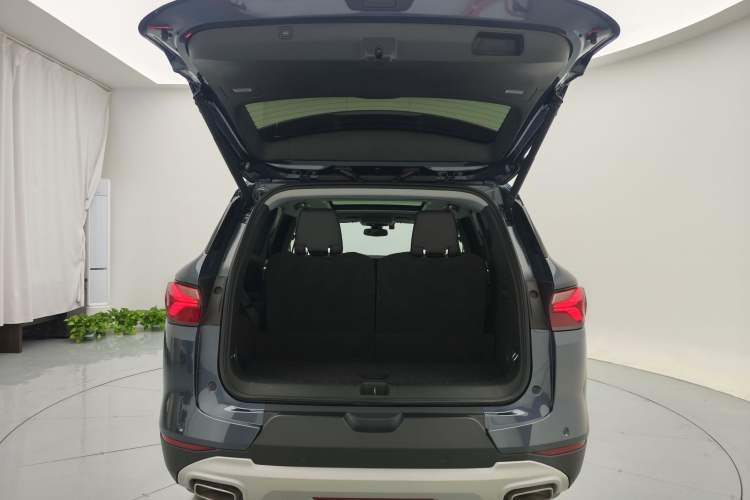Used Chevrolet Blazer 2022 Mild Hybrid 650T 7-Seater Wei Version Trunk