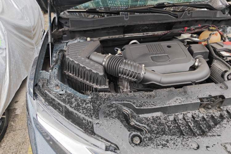 Used Chevrolet Blazer 2022 Mild Hybrid 650T 7-Seater Wei Version Engine Bay Right