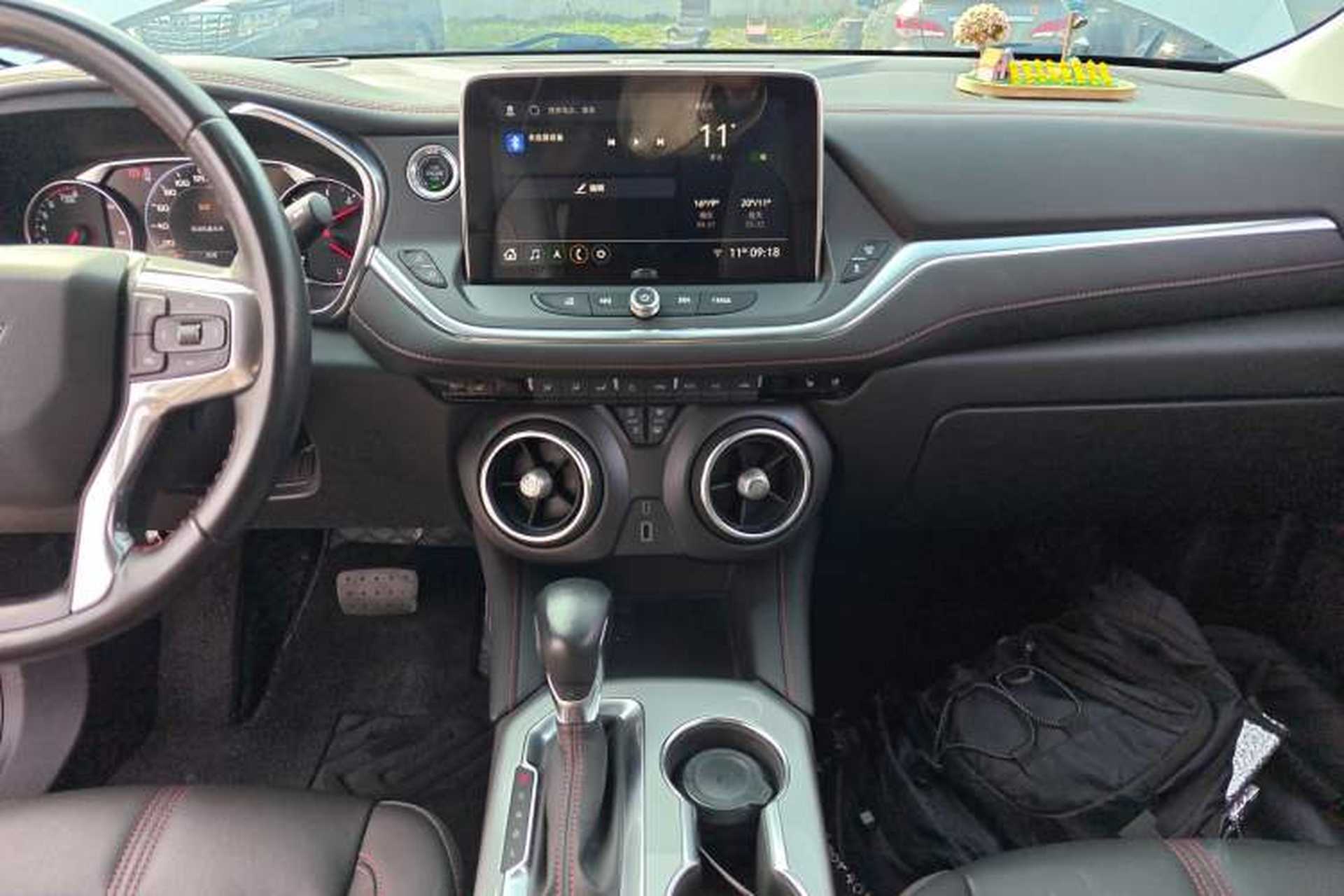 Used Chevrolet Blazer 2022 Mild Hybrid 650T Redline 7-Seater Thunder Edition Audio And AC Panel