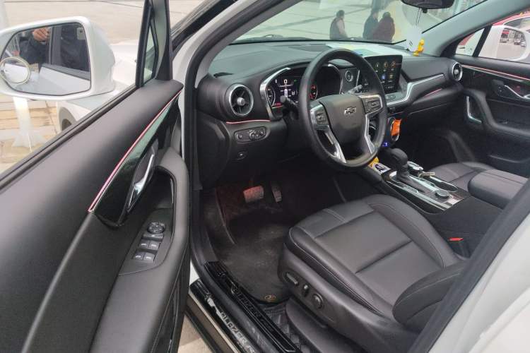Used Chevrolet Blazer 2022 Mild Hybrid 650T 7-Seater Model Edition Driver Seat