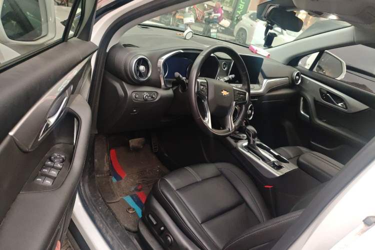 Used Chevrolet Blazer 2022 Mild Hybrid 650T 7-Seater Wei Version Driver Seat