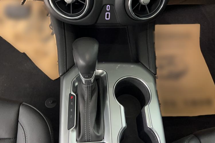 Used Chevrolet Blazer 2022 Mild Hybrid 650T 7-Seater Wei Version Gear Lever