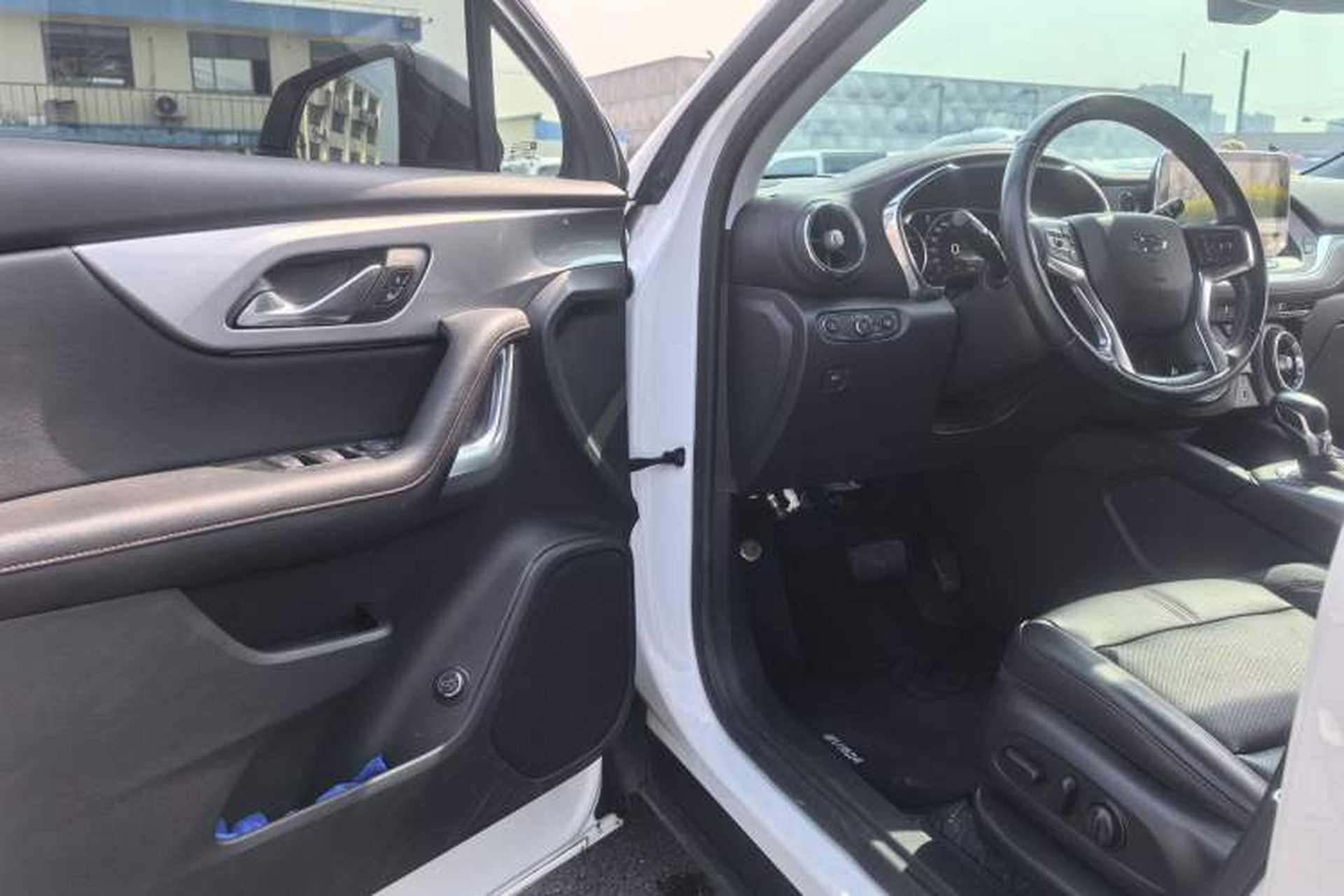 Used Chevrolet Blazer 2022 Mild Hybrid 650T Redline 7-Seater Thunder Edition Interior 1