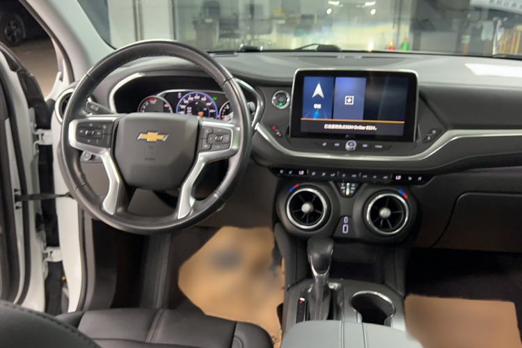 Used Chevrolet Blazer 2022 Mild Hybrid 650T 7-Seater Wei Version Interior 3