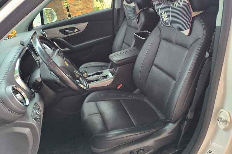 Used Chevrolet Blazer 2022 Light Hybrid 650T RS All-Wheel Drive 7-Seater Rugged Edition Left Front Seat