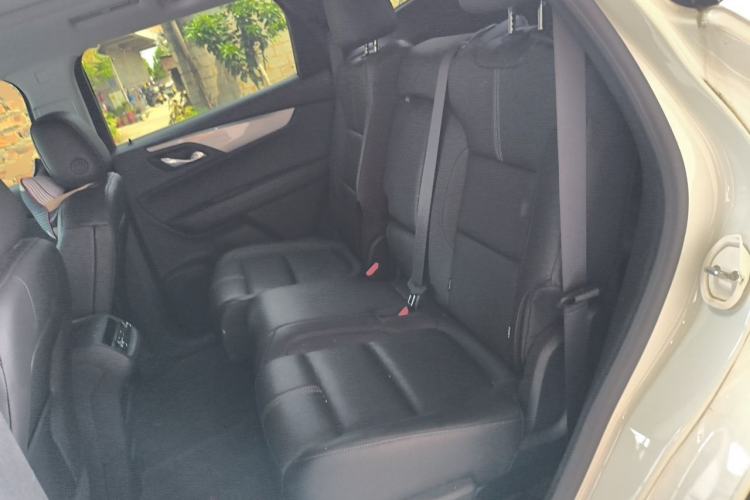 Used Chevrolet Blazer 2022 Light Hybrid 650T RS All-Wheel Drive 7-Seater Rugged Edition Left Rear Seat