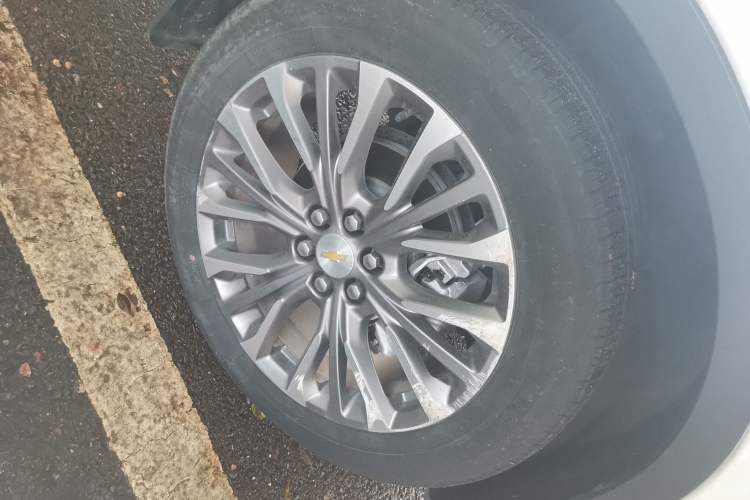 Used Chevrolet Blazer 2022 Mild Hybrid 650T 7-Seater Wei Version Right Front Wheel Hub