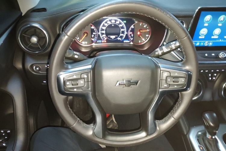 Used Chevrolet Blazer 2022 Mild Hybrid 650T 7-Seater Wei Version Steering Wheel