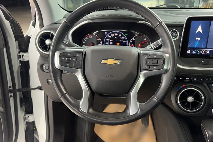 Used Chevrolet Blazer 2022 Mild Hybrid 650T 7-Seater Wei Version Steering Wheel