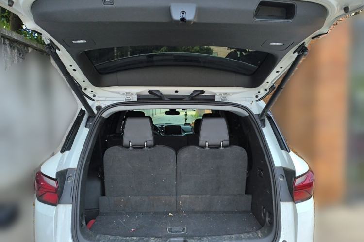 Used Chevrolet Blazer 2022 Light Hybrid 650T RS All-Wheel Drive 7-Seater Rugged Edition Trunk