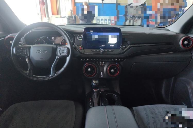 Used Chevrolet Blazer 2023 Light Hybrid 650T RS Twin-Clutch All-Wheel Drive Engine Version Center Console