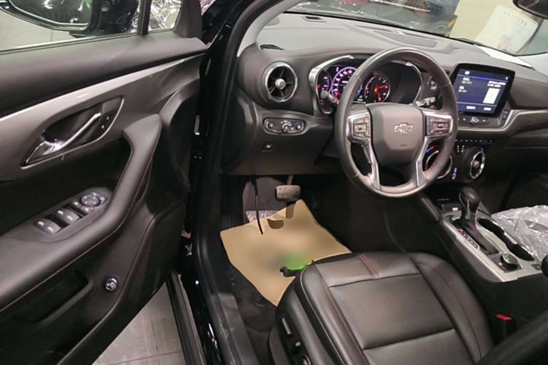 Used Chevrolet Blazer 2023 Light Hybrid 650T Redline Thunder Edition Driver Seat