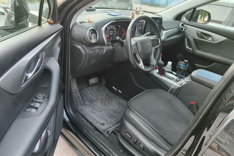 Used Chevrolet Blazer 2023 Light Hybrid 650T Model Driver Seat