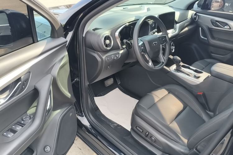 Used Chevrolet Blazer 2023 Light Hybrid 650T Model Driver Seat