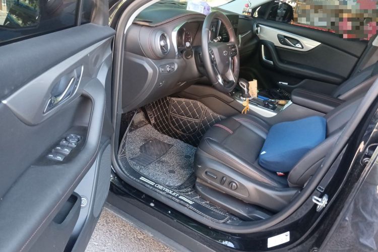 Used Chevrolet Blazer 2023 Light Hybrid 650T Redline Thunder Edition Driver Seat