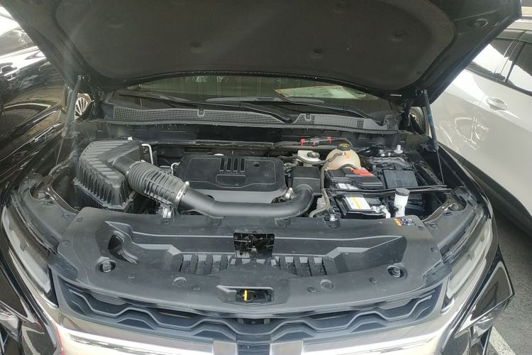 Used Chevrolet Blazer 2023 Light Hybrid 650T Model Engine Bay