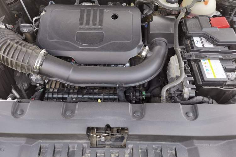 Used Chevrolet Blazer 2023 Light Hybrid 650T RS Twin-Clutch All-Wheel Drive Engine Version Engine Bay