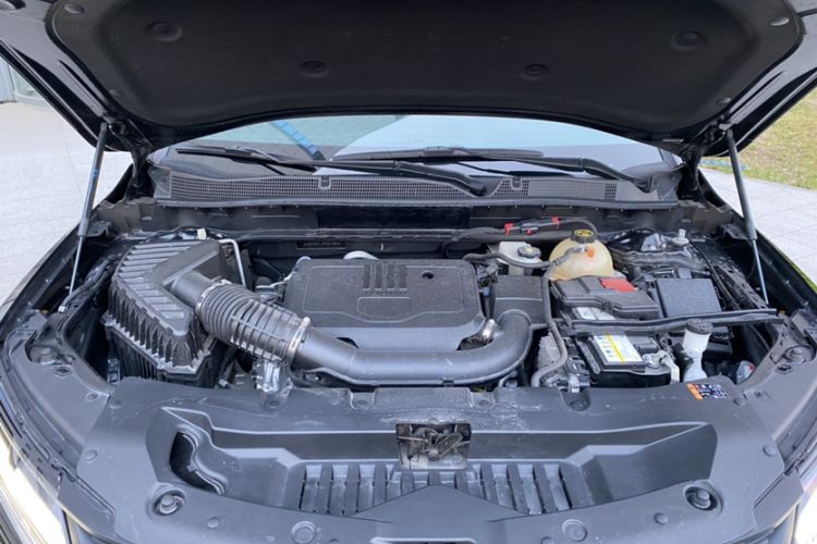 Used Chevrolet Blazer 2023 Light Hybrid 650T Model Engine Bay