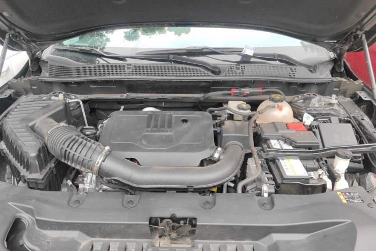 Used Chevrolet Blazer 2023 Light Hybrid 650T Model Engine Bay