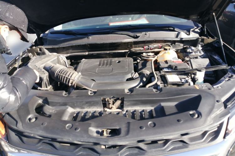 Used Chevrolet Blazer 2023 Light Hybrid 650T Model Engine Bay