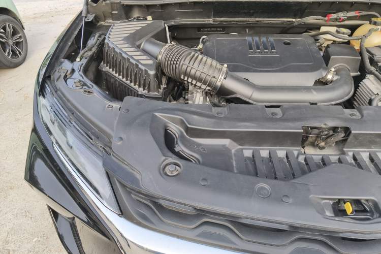 Used Chevrolet Blazer 2023 Light Hybrid 650T Model Engine Bay Right